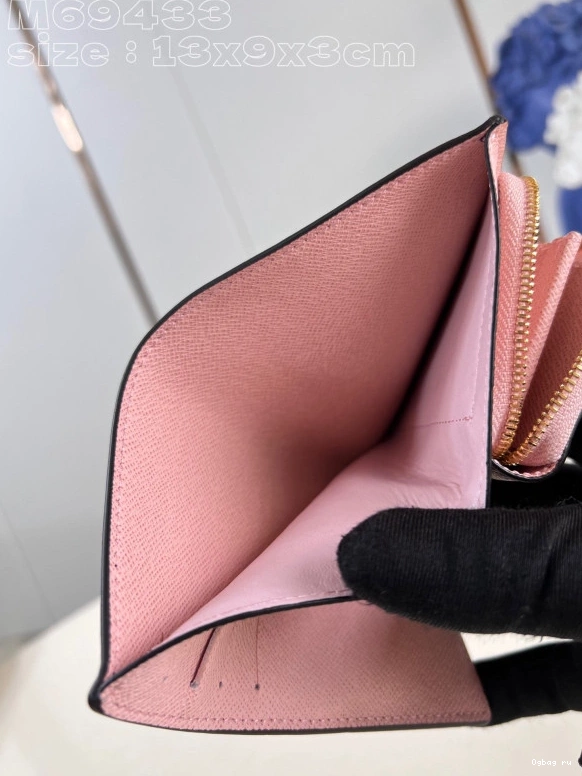 VUITTON WALLET-13*9*3 cm Juliette LOUIS 0725